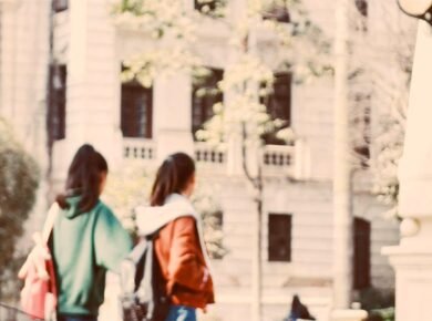 gift for your friends's daughter's success gift-select.com