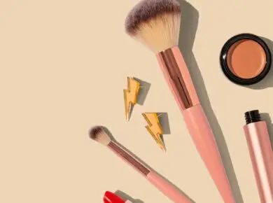 gifts for women who loves cosmetics GiftSelect.in